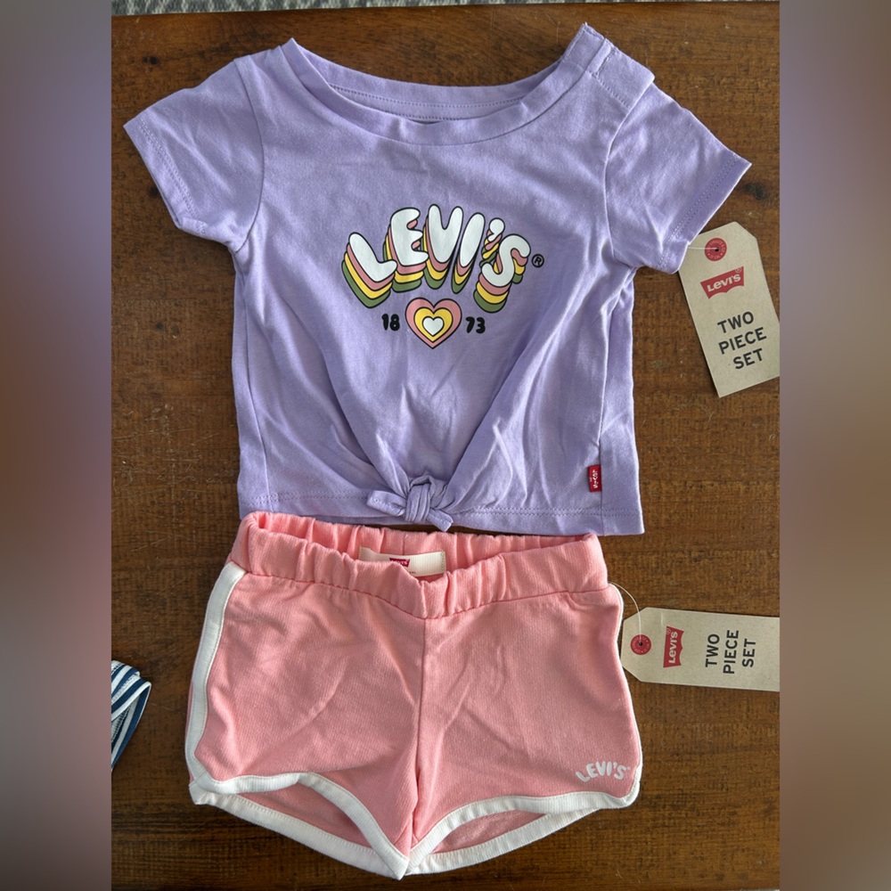 Levi’s 2 piece set